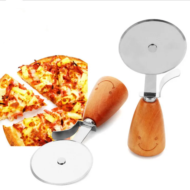 Creative Sweet Smiling Face Wooden Handle Pizza Wheel Knife Stainless