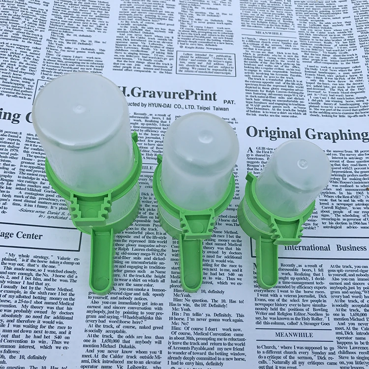 1PCS Plastic Water Bottle Bird Drinker CupBird supplies /bird drinking