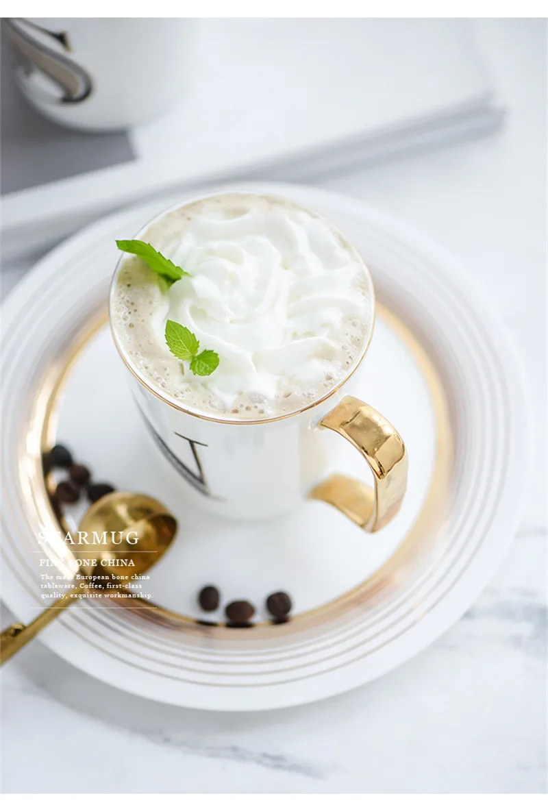 

Ceramic Coffee Mugs Modern Creative Travel Mugs With Handgrip White Colors