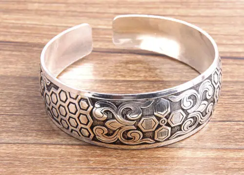 

Free shipping >>10pc>>>>new Tibet Silver Cuff Bangle Fish Flower Carved Bracelet New Hot j3462