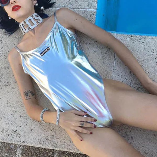 Festival-Queen-sexy-iridescent-silver-holographic-crop-top-women-laser-hologram-halter-shiny-backless-camis-top