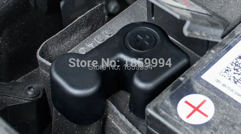 Крышка на плюсовую клемму мазда 6. Каптива клеммы акб акб. Крышка плюсовой клеммы аккумулятора мазда 6. Крышка клеммы акб хендай соната 2. Защита плюсовых клемм.