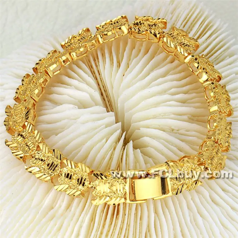 dubai gold jewelry bracelet 431238in Charm Bracelets from Jewelry