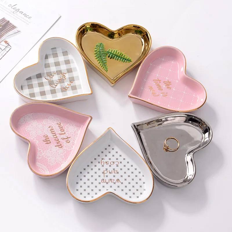

Small Heart Shape Porcelain Plate Handpainted Saucer Ceramic Jewelry Dish Decorative Tray Table Decoration