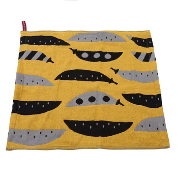 

Face Towel Newborn Children Big Size Cute Hand Towel Baby Cartoon Pattern Gauze Towel with Hook Absorbent Square 2 Choices