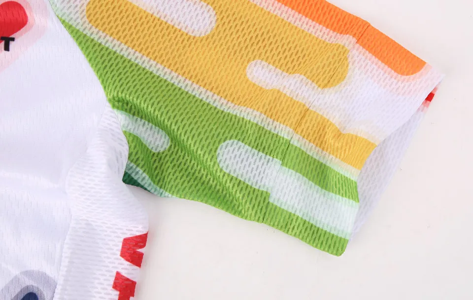 SLEEVE-Jacquard-weave-fabric-on-sleeves