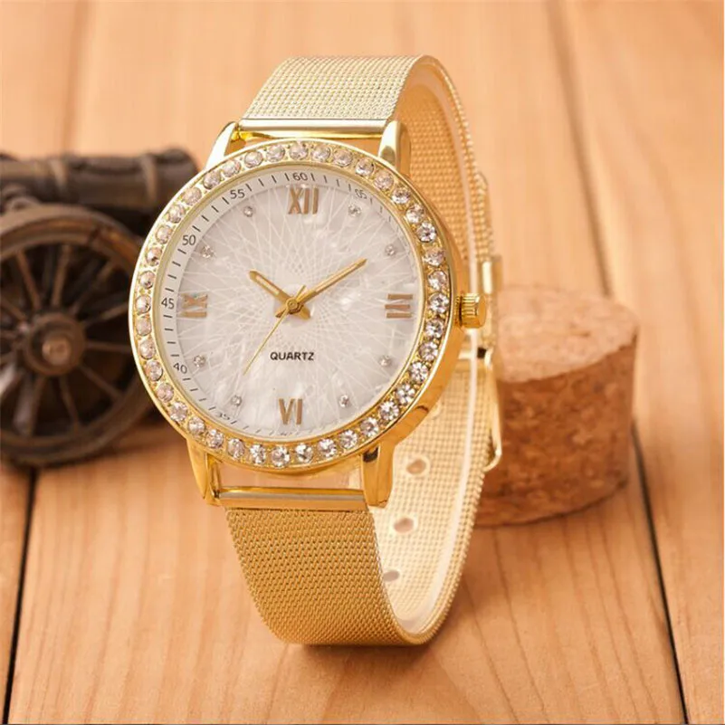 Фото Стильные женские наручные часы с кристаллами римскими цифрами золотыми