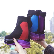 SWYIVY/зимние ботинки; повседневные кроссовки; женские бархатные ботинки на платформе с мехом; коллекция года; Сезон Зима; Новинка; теплая женская обувь на танкетке; вязаные носки; кроссовки с мехом