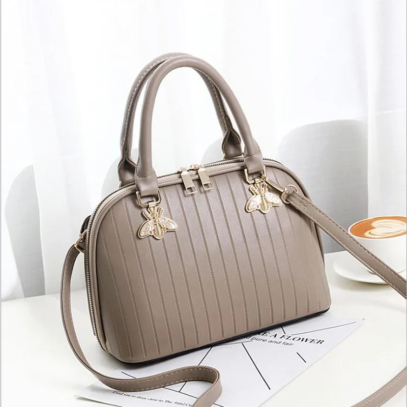 

New Arrival Women Tassel Messenger Bags Vintage Designer Handbags High Quality Shoulder Bag CrossBody Bag Mini Purse