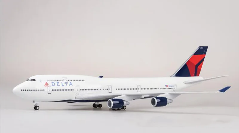 47 см 1/150 масштаб самолет Boeing B747 самолет DELTA авиакомпания Модель W светильник и колесо литой под давлением пластик Смола самолет для сбора