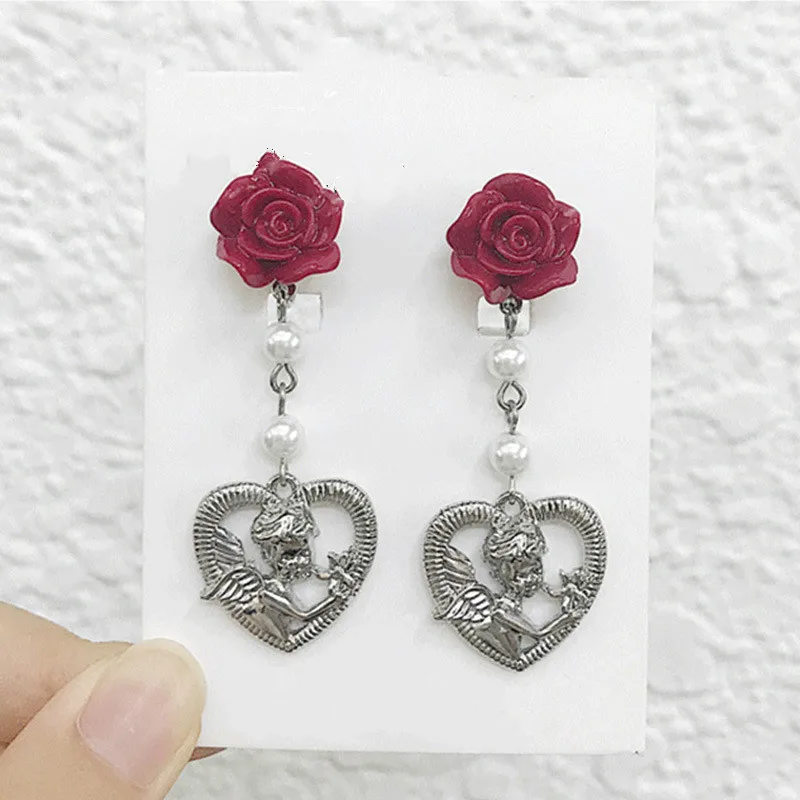 

New Fashion Metal Vintage Heart Women Dangle Earrings Baroque Red Loving Tasseled Earrings Exquisite Peach Heart Pearl Jewelry