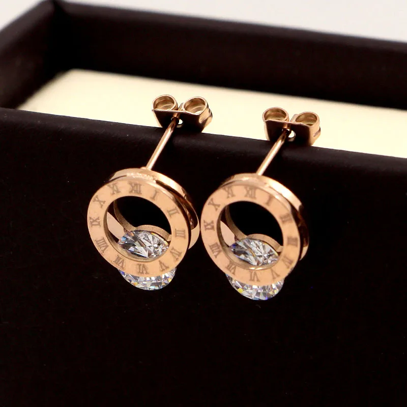

Fashion Stainless Steel Love Roman Numerals Circle Round Crystal Stud Earrings Rose Gold Color Women Lady Girl Party Gift