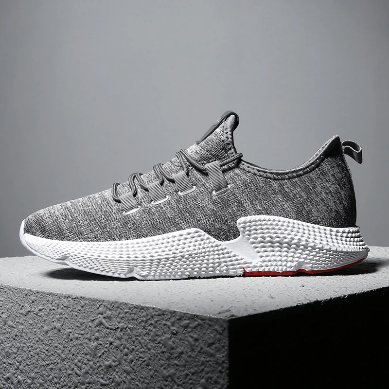 

2018 Spring and Summer Men's Mesh Breathable Sneakers Men Sneakers Black and Gray Men's Light Comfortable Shoes Sports Shoes