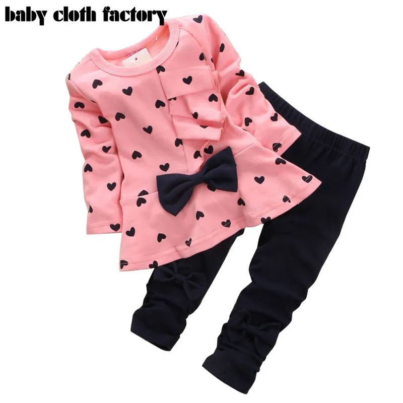 

2016 new Baby Girl Clothing Set Heart-shaped Print Bow Cute 2PCS Cloth Set Children Cloth Suit Top T shirt + Pants High quality