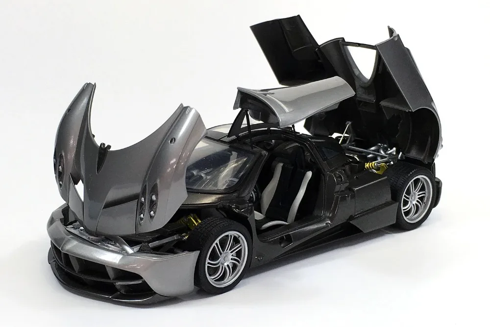 1/24 AOSHIMA 01091 Pagani Huayra модель хобби