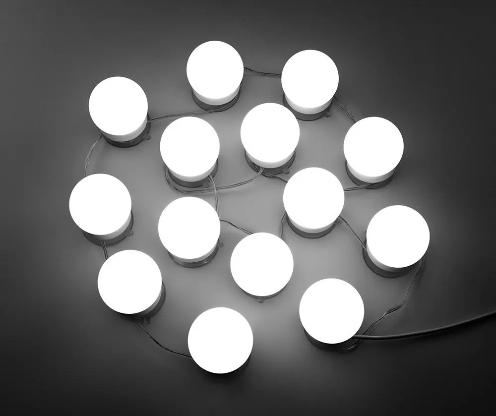 Plug in hollywood lights