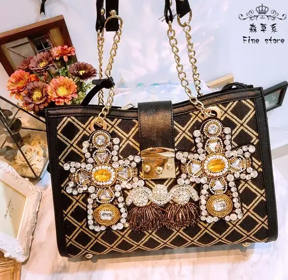 

European station new big bag fashion tide heavy work rhinestone personality contrast color shoulder lock handbag