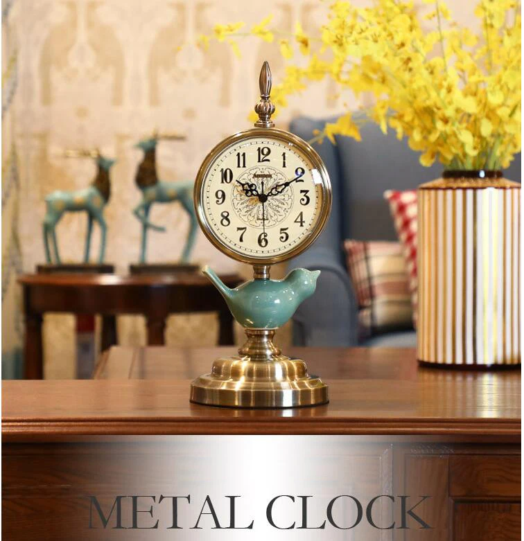 

European Wrought Iron Clock Seat Ornaments Home Livingroom Bedroom Furnishings Decoration Office Desktop Pendulum Clock Crafts