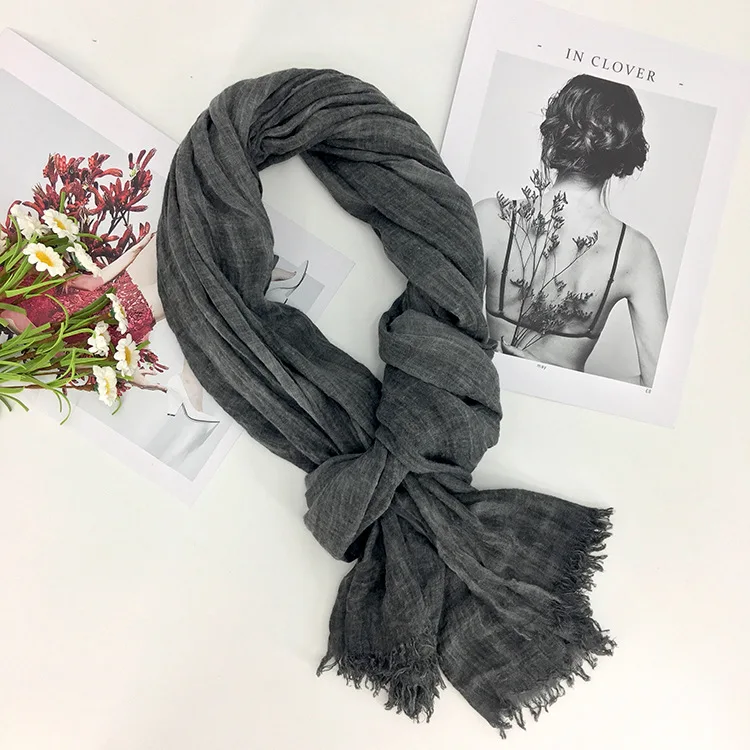 4259396903_2045947702