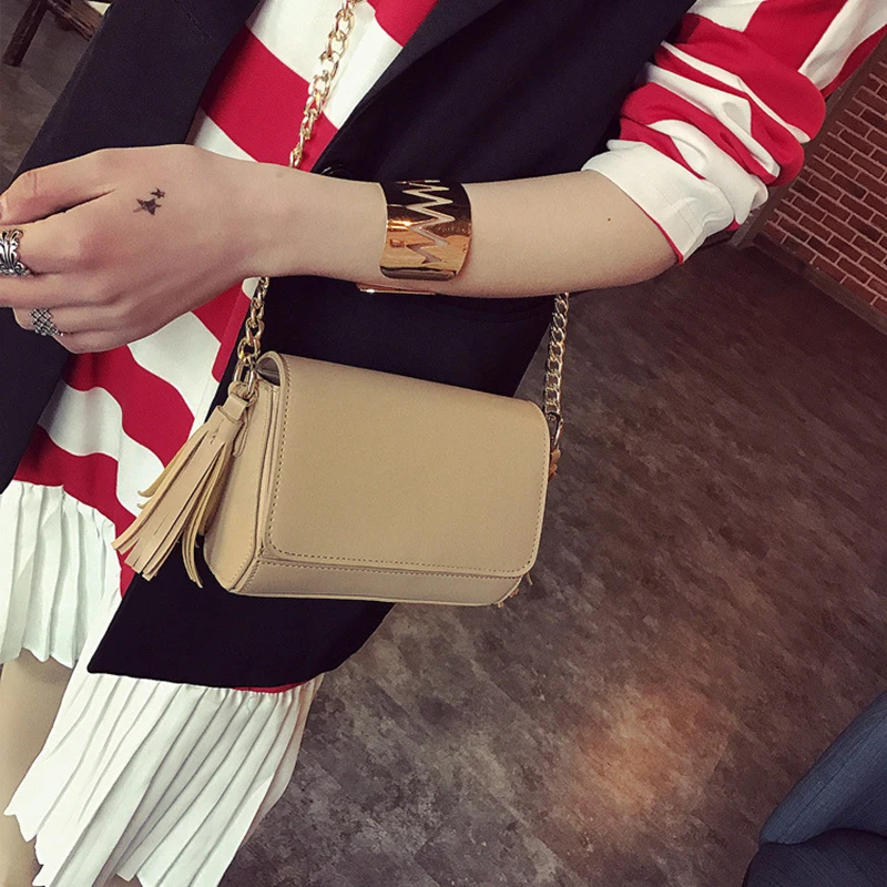 

Women Bags 2018 New Trend Korean Version Of Ramp Across The Package Tassel Small Square Packages Simple Mini Shoulder Bag