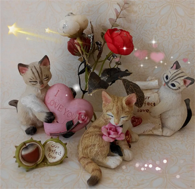 lifelike cat statue