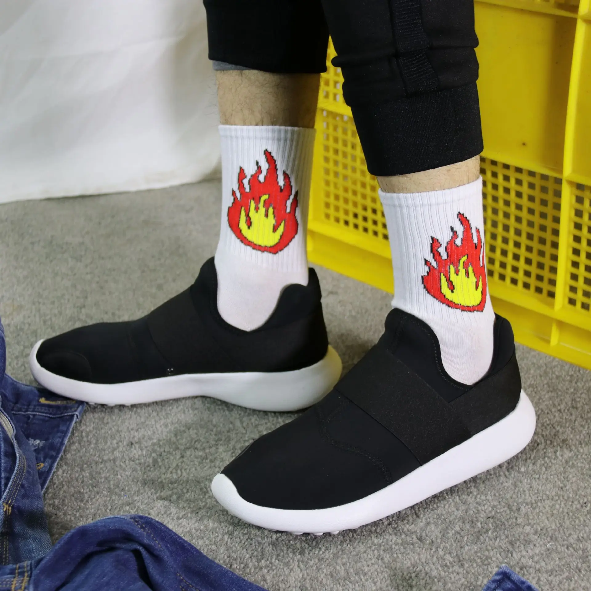 

1 Pair Cotton 9 Patterns Women Men Cotton Socks Funny Dinosaur Baseball Gun Fire Patterned Socks Creative Lovers Sock