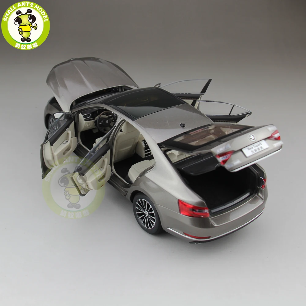 1/18 Skoda SUPERB литой металл модель автомобиля игрушка день рождения девочки мальчика подарок золотой цвет