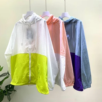 

Hit color design women's Sun protection outerwear jackets female zipper stitching hooded college style jackets wq1682 factory