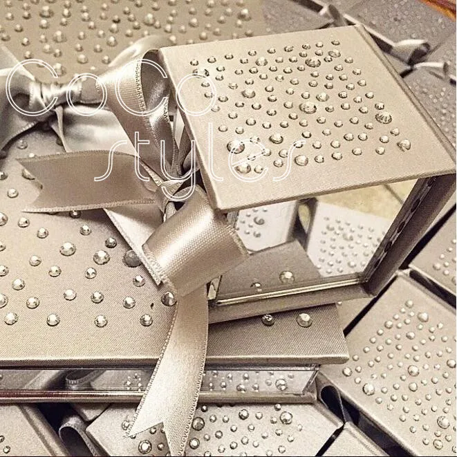  Cocostyles bespoke luxury fashion mirror acrylic gift candy box with crystal for royal wedding invi - 32866594197