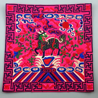 Вышитые животные Кирин Нескользящие настольные коврики коврик для тарелки китайское традиционное ремесло атласные столовые коврики Свадебные украшения - Цвет: fuchsia