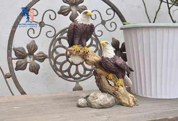 

Resin Simulation Realistic Eagle Decoration Model Garden Scene Personal Decoration