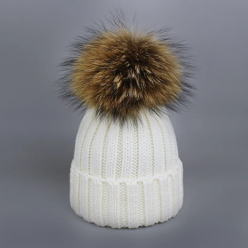 Hat White Г. Шапка с помпоном для девочек, теплые вязаные с помпоном из меха, шапка с помпоном и шарф, комплект, детская зимняя шапка с помпоном из натурального меха енота, Skullies - Цвет: Hat White