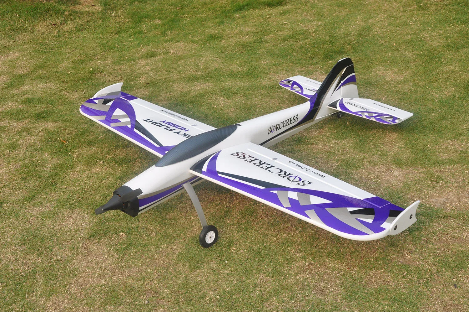 

SkyFlight LX RC Jet 1.4M Sorceress KIT Propeller RC Plane W/O Motor Servos ESC Battery TH03150
