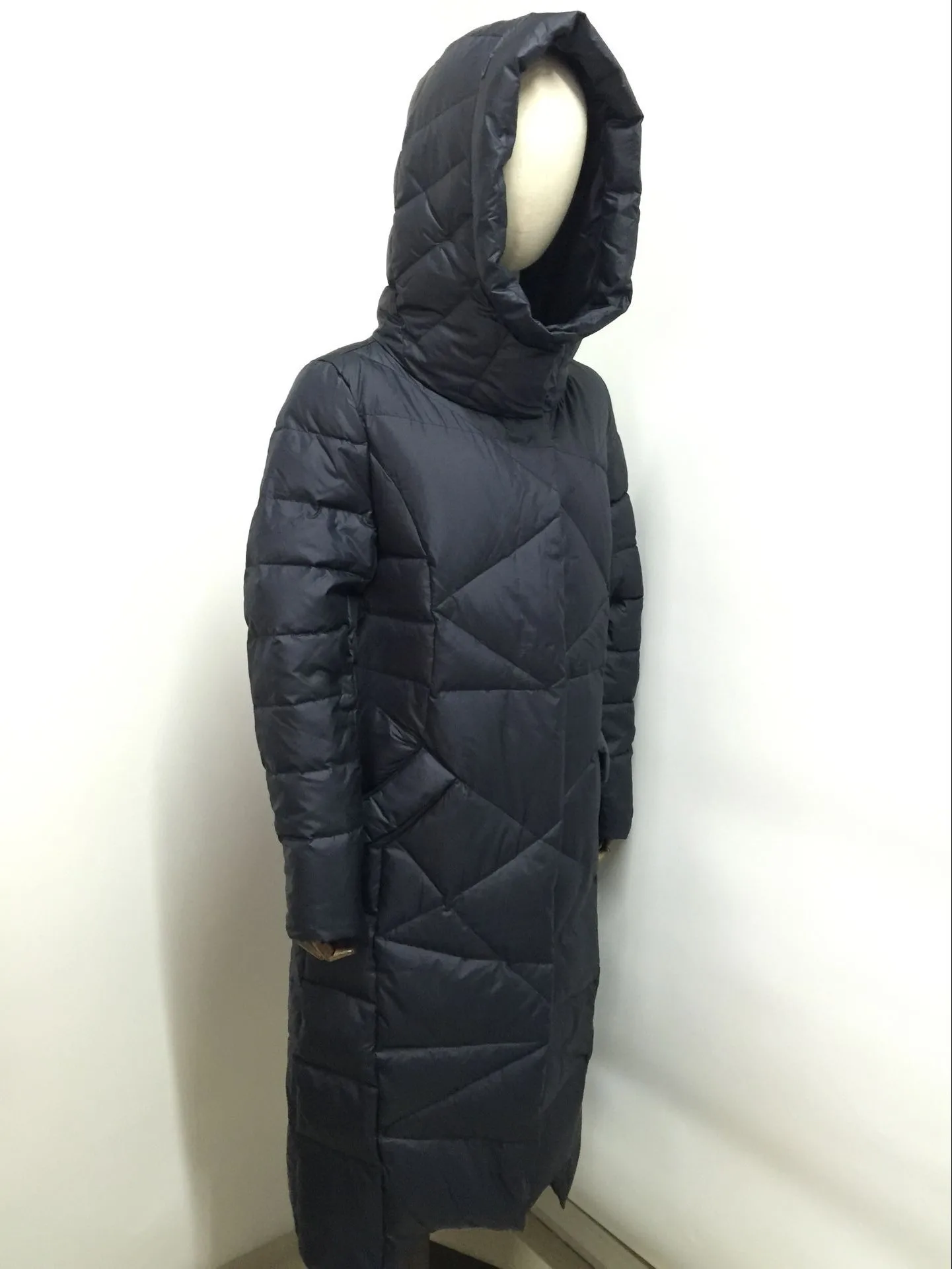 Удлиненное пальто на утином пуху, с капюшоном, свободное, большие размеры, элегантная новая зимняя куртка для женщин, женские куртки и пальто,, парка, дизайнерская