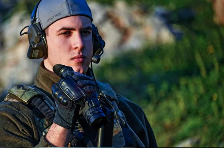 8339344473_1956357659