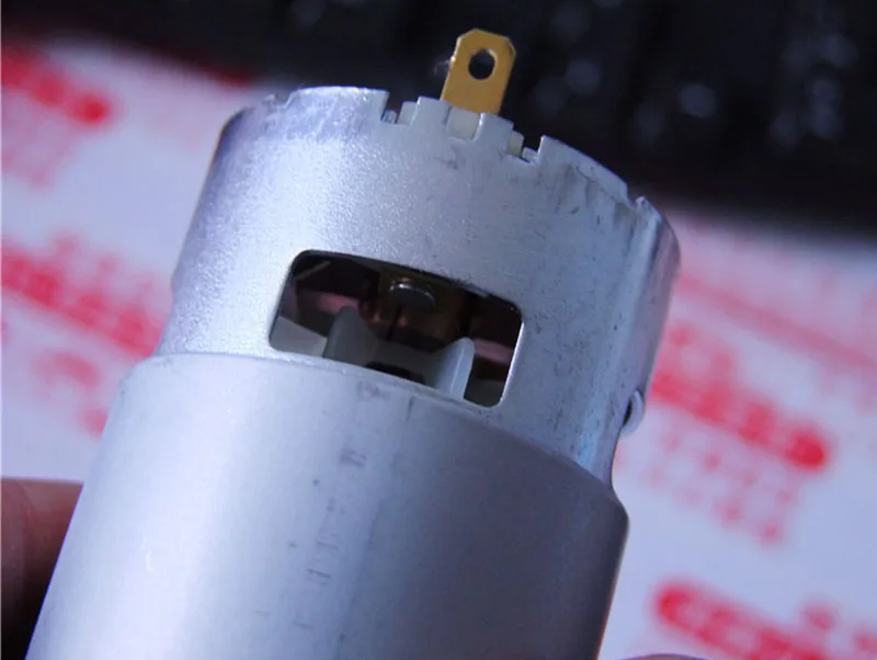 Voltaje nominal 24 V 775 motor con rodamiento de bolas y ventilador de refrigeración para molienda eléctrica Voltaje nominal 24 V 775 motor con rodamiento de bolas y ventilador de refrigeración para molienda eléctrica