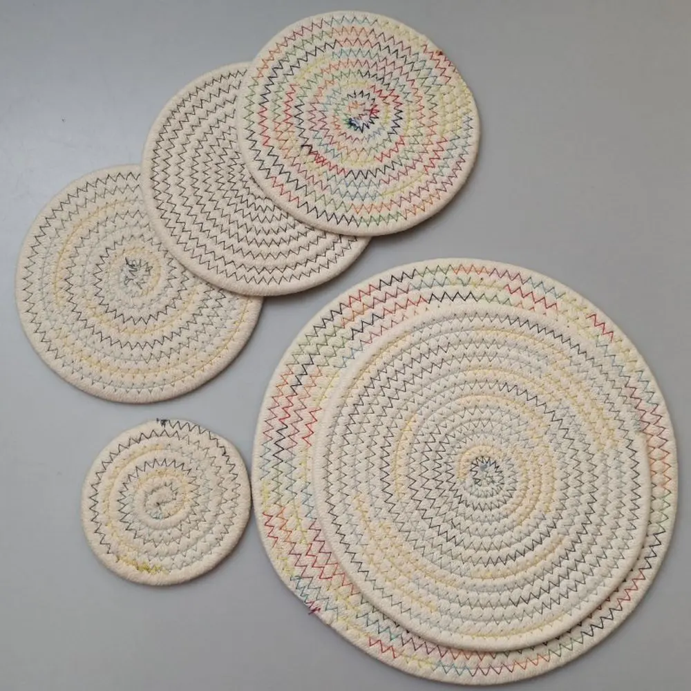 Natural Placemats Table Mat Coasters Heat Insulation pads Straw Dining Woven Cup Rattan Drink Coaster Kitchen Accessories Natural Placemats Table Mat Coasters Heat Insulation pads Straw Dining Woven Cup Rattan Drink Coaster Kitchen Accessories