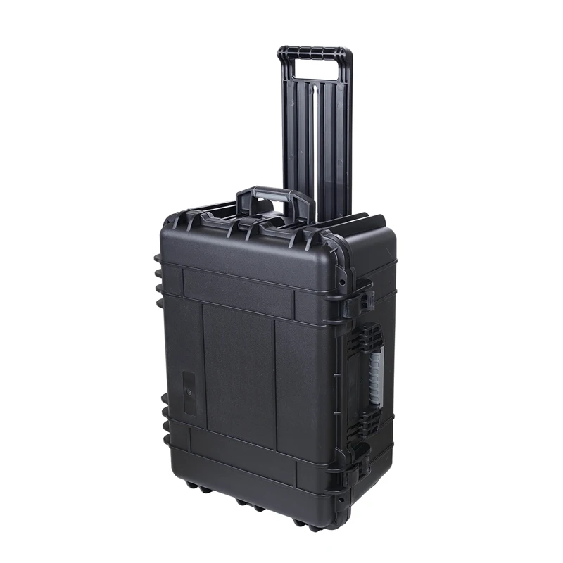 

2016 fashion style hard plastic watertight shockproof decent suitcases