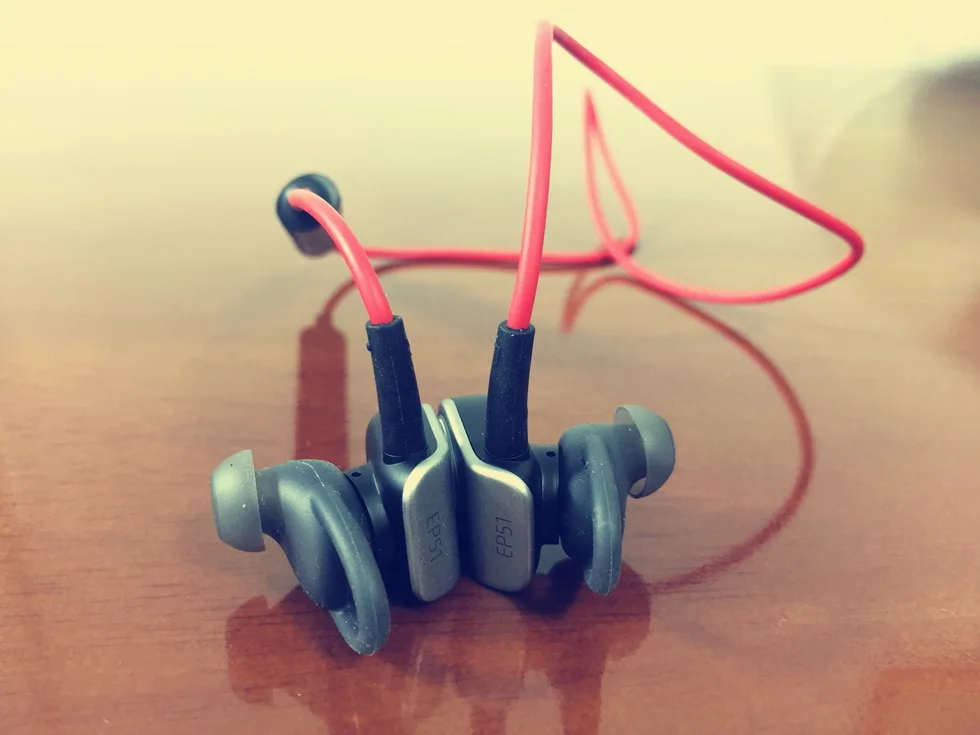 original-meizu-EP51-bluetooth-wireless-earphone-for-sport-running-headphone7