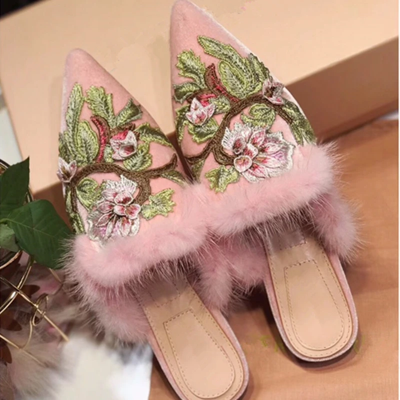 

Fashion Fur Women Winter Slippers Embroidery Flower Mules Women Casual Shoes Flats Top Quality Flats Shoes Woman Tenis Feminino
