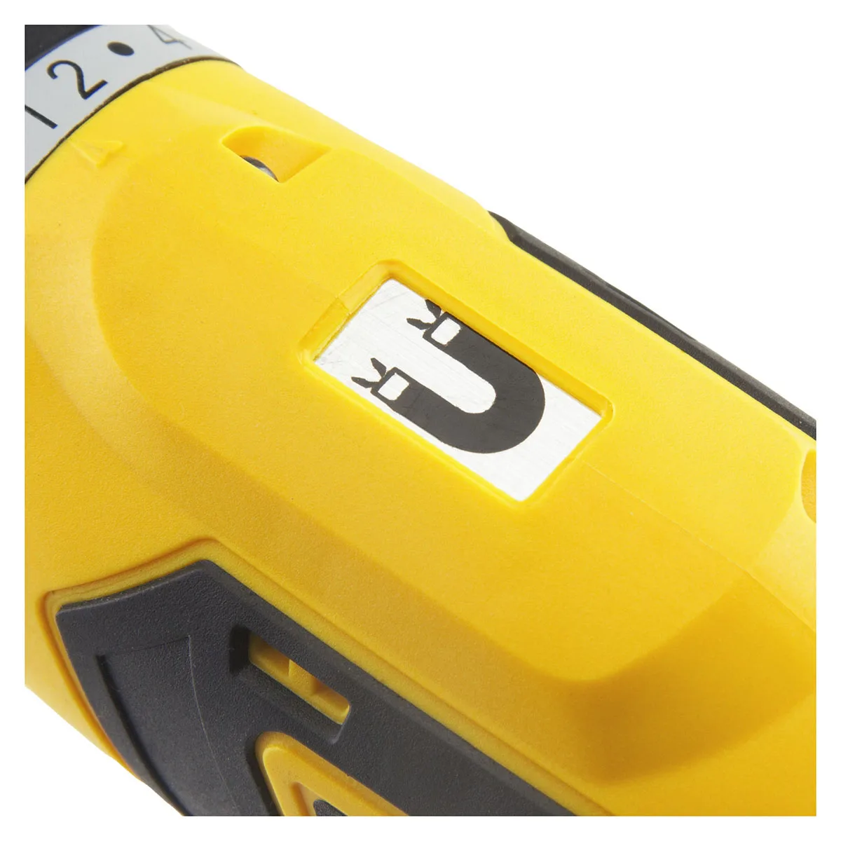 Дрель-шуруповерт аккумуляторная Kolner KCD 10,8L (Аккумулятор Li-Ion 10,8 В, энергоемкость 1,3 Ач, макс крутящий момент 16 Нм, диаметр сверления дерево 16 мм, вес 1 кг)