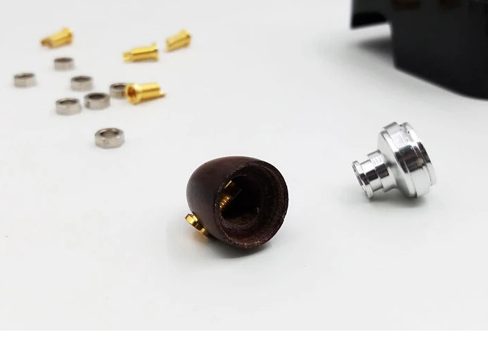 free shipping new universal universal Shure plug socket female mmcx pure copper gold plated built in threaded nut 40pcs 20pair