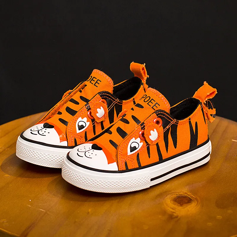 الربيع الصيف الطفل حذاء قماش للأولاد الفتيات الكرتون أحذية أطفال أحذية تزلج الأطفال حذاء كاجوال الرسوم المتحركة طباعة 1 إلى 6 سنوات