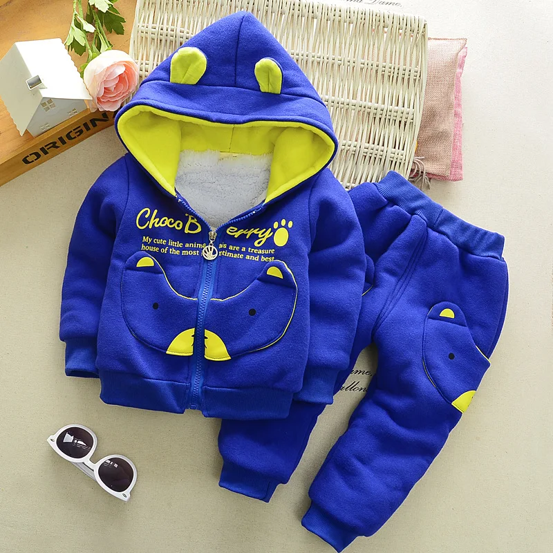 

Children 's suit winter cartoon wombats plus velvet thicker coat+pants