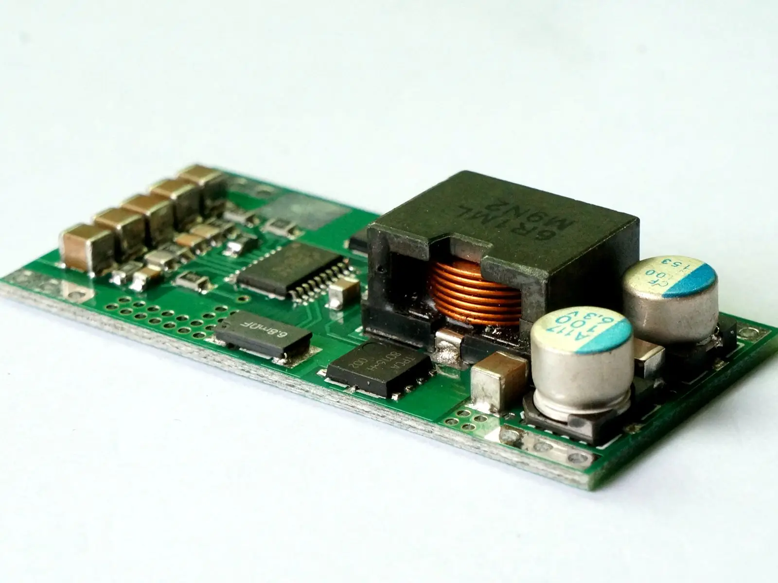 

1-20V 6A Can Regulate LM25116 High Efficiency Synchronous Rectification Step-down Module.