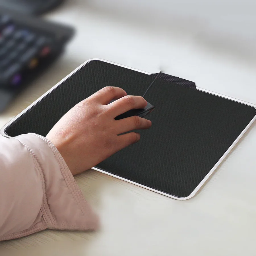 New RGB Gaming Mouse Pad Anti Silp Silicone Bottom USB Lighting Pads