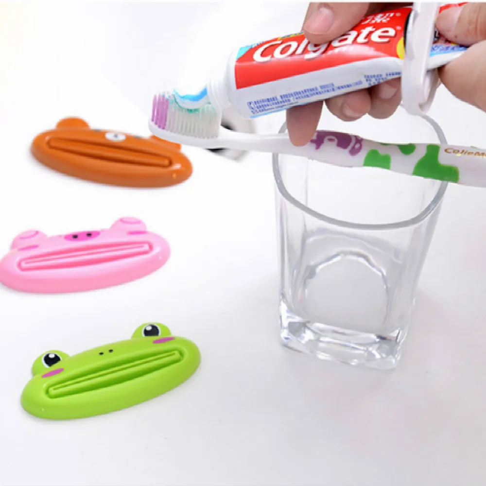 

1Pcs Cute Cartoon Multi-purpose Toothpaste Extruder Toothbrush Portable Tooth Brush Eco Friendly Brushes Oral Cleaning Care Tool