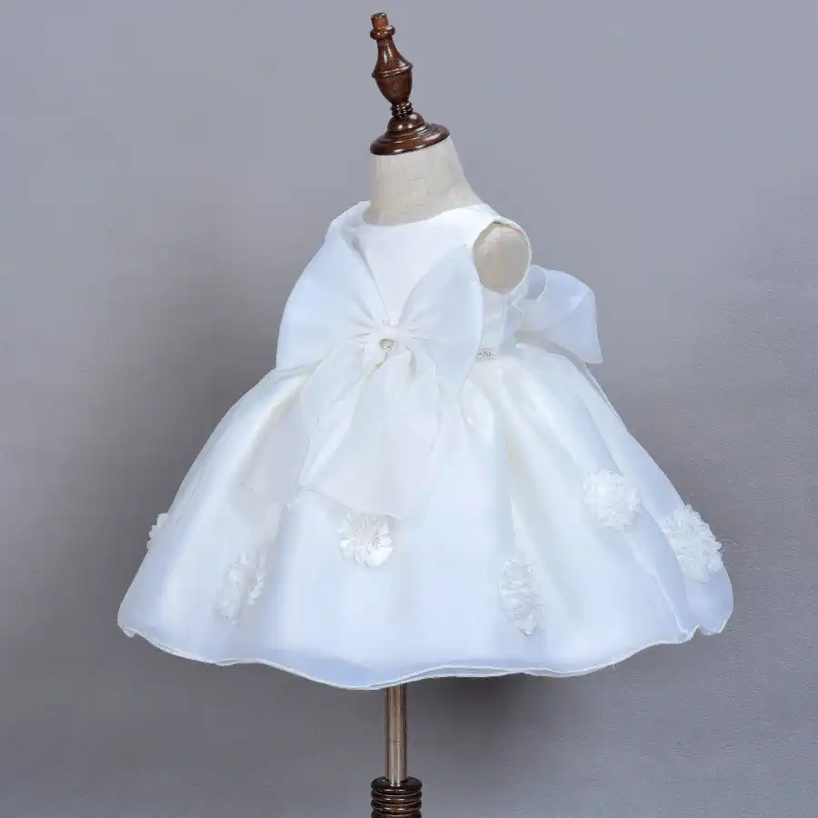 white colour dress for baby girl
