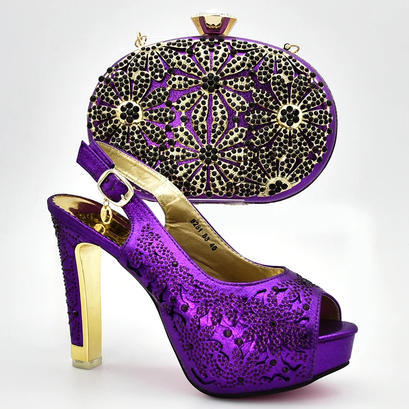 Новейшего дизайна в африканском стиле в комплекте с Для женщин Свадебный комплект из обуви и сумки, украшенные Стразы итальянские туфли той же расцветки; вечерний комплект из туфель и сумочки в вечерние - Цвет: Фиолетовый