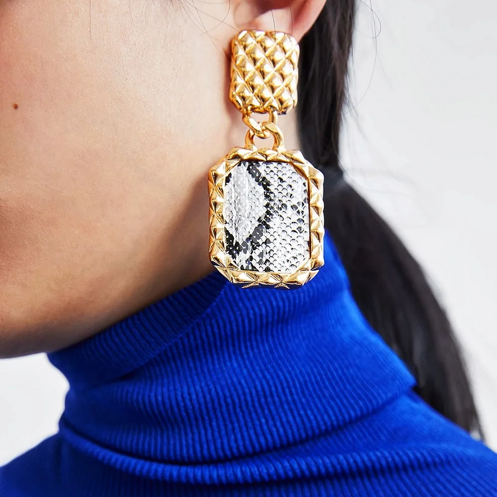 

Vintage Gold Color Alloy Long Dangle Earrings Colorful Snake Skin Drop Earrings For Women Jewelry Geometric Square Earrings 2019
